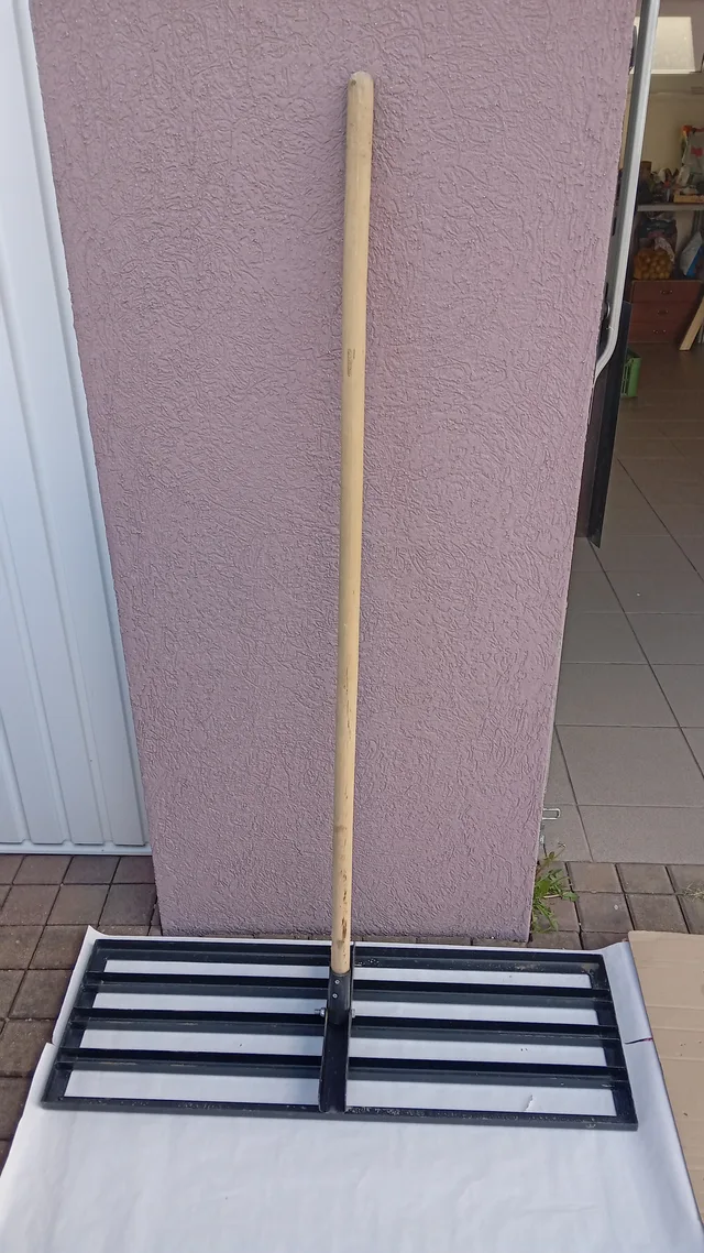Nivelační hrábě 90x30 cm