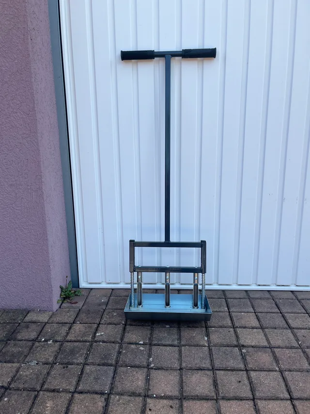 Aerifikační vidle se sběrným košem